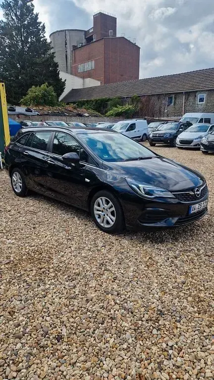 Gebraucht Opel Astra Edition 131 PS (96 kW) 2020 Schwarz Kombi