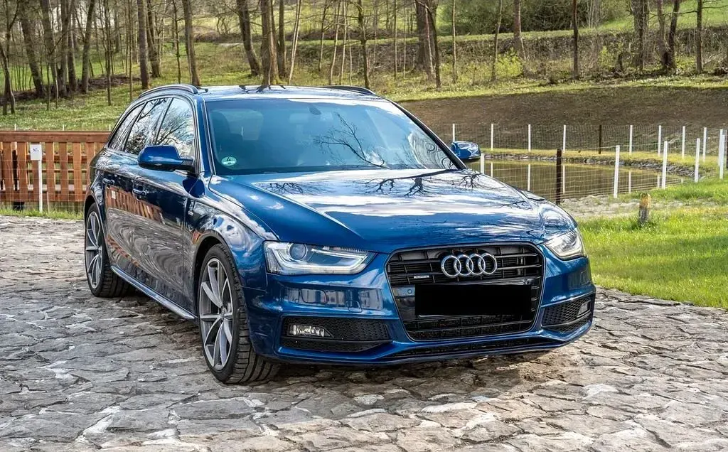 Usata Audi A4 S-Line 245 CV (180 kW) 2015 Blu Station wagon
