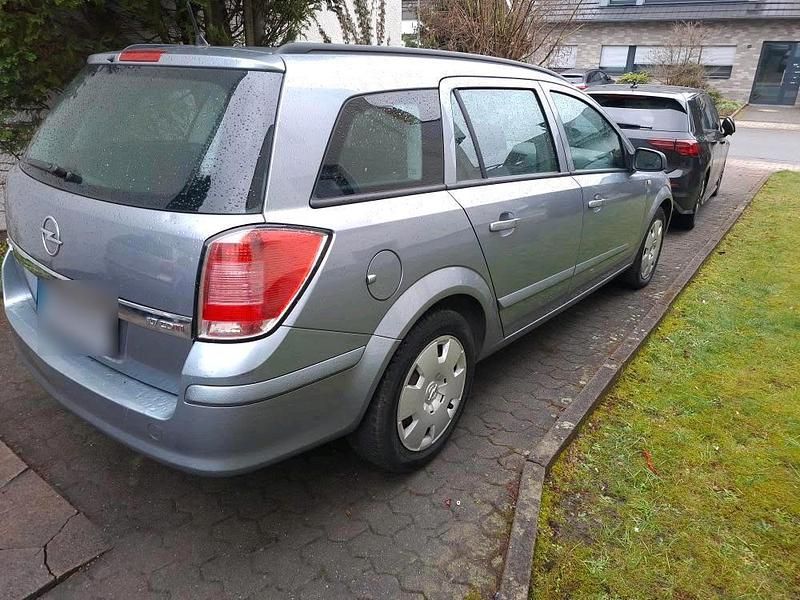 Gebraucht Opel Astra 100 PS (73 kW) 2007 Grau Kombi
