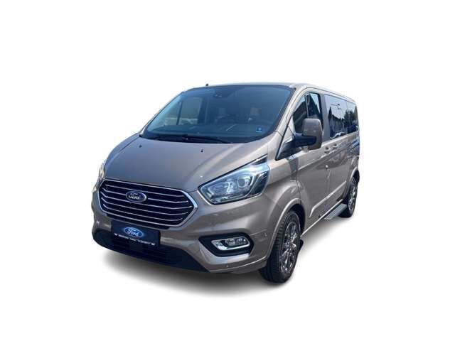 Gebraucht Ford Tourneo Custom Titanium 131 PS (96 kW) 2022 Tageszulassung Van