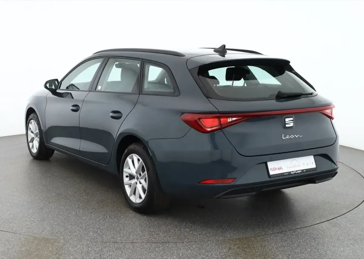 Neu Seat Leon ST 116 PS (85 kW) 2026 Blau Kombi