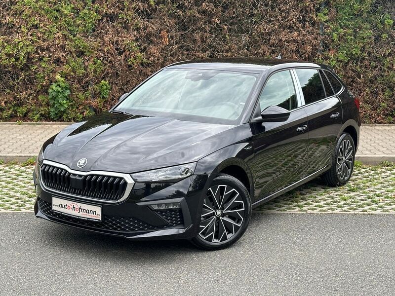 Schwarz Neu 2024 Skoda Scala First Edition Kleinwagen | 26.490 € (Fairer Preis) - Bild 1/4