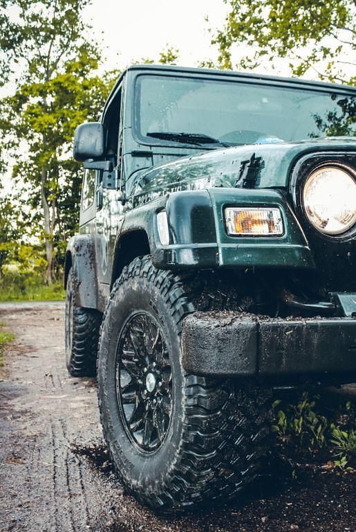 Grün Gebraucht 2003 Jeep Wrangler Sport SUV | 15.200 € (Fairer Preis) - Bild 1/4