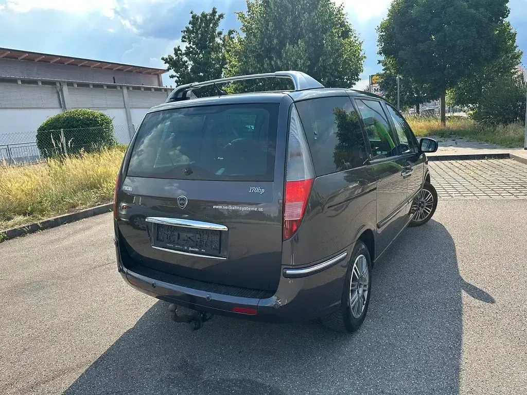 Gebraucht Lancia Phedra 170 PS (125 kW) 2009 Schwarz Van / Kleinbus