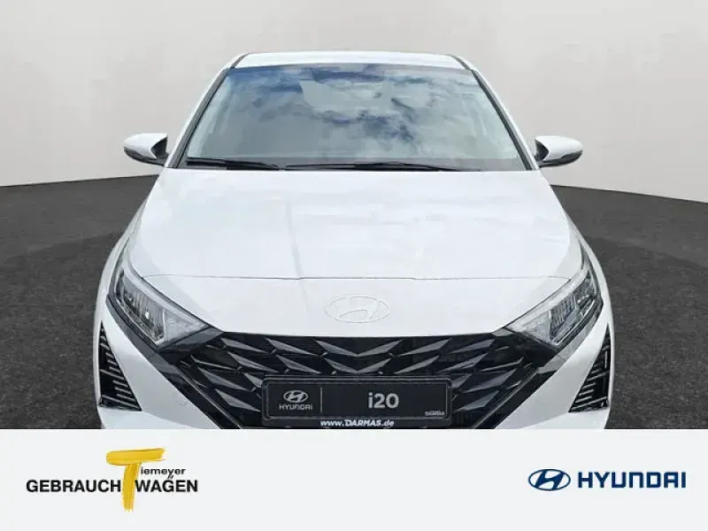 Gebraucht Hyundai i20 Trend 101 PS (74 kW) 2024 Weiß Kleinwagen