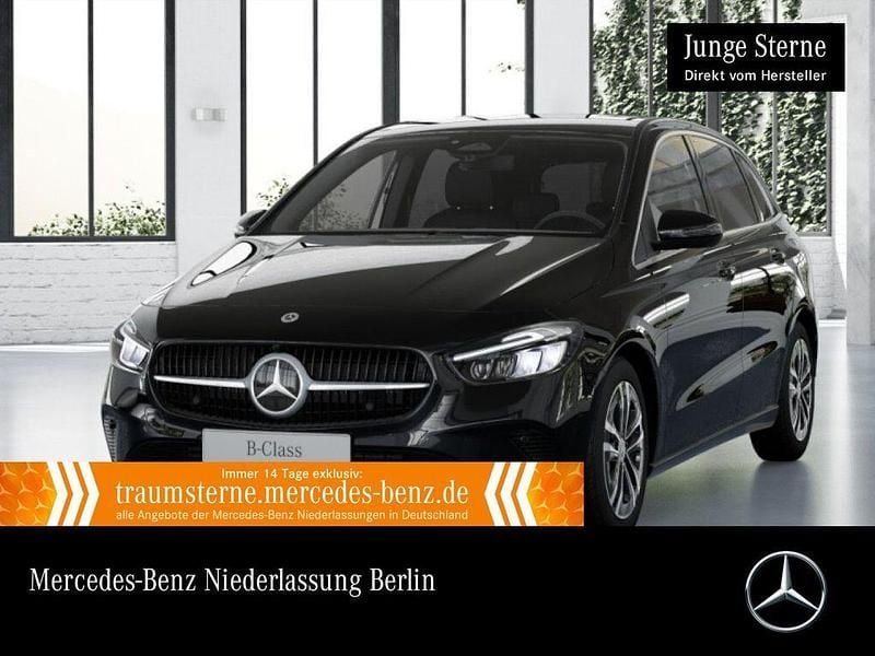 Gebraucht Mercedes B200 Advanced 163 PS (119 kW) 2025 Schwarz Van / Kleinbus