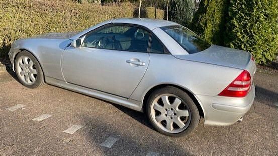 Silber Gebraucht 2000 Mercedes SLK230 Cabrio | 5.100 € (Fairer Preis) - Bild 1/4