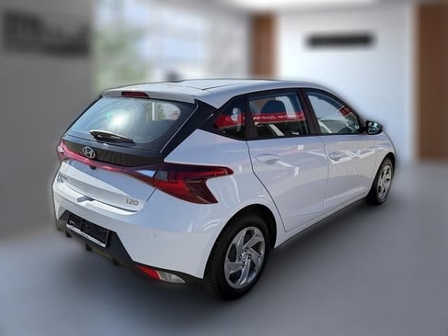 Metallic Gebraucht 2023 Hyundai i20 Essential | 17.680 € (Fairer Preis) - Bild 1/4