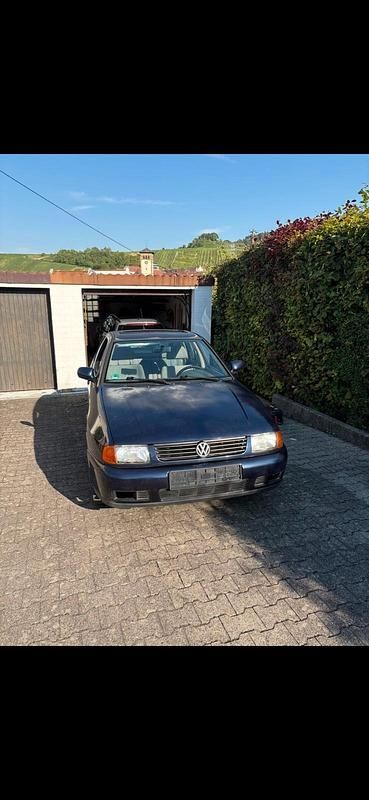 Blau Gebraucht 1997 VW Polo Kleinwagen | 750 € (Guter Preis) - Bild 1/4