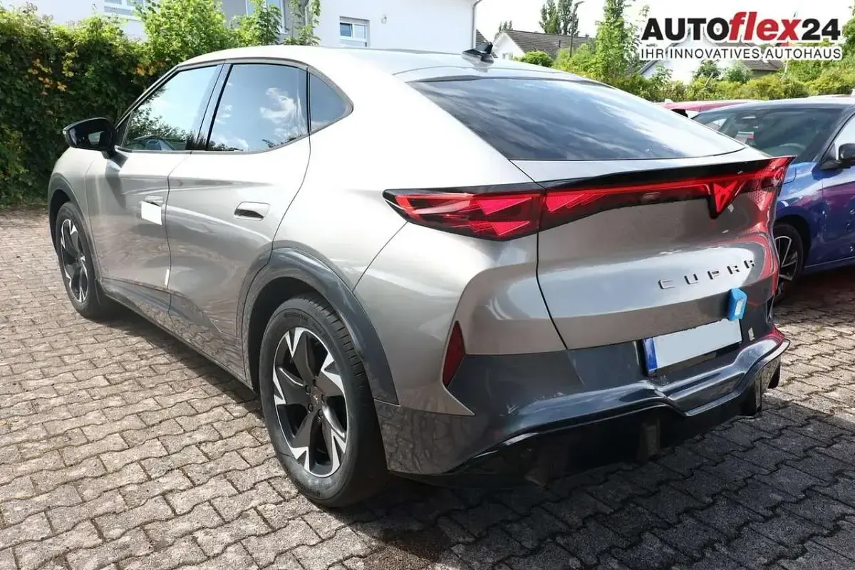 Neu Cupra Tavascan Endurance 210 kW (286 PS) 2026 Atacama desert metallic SUV