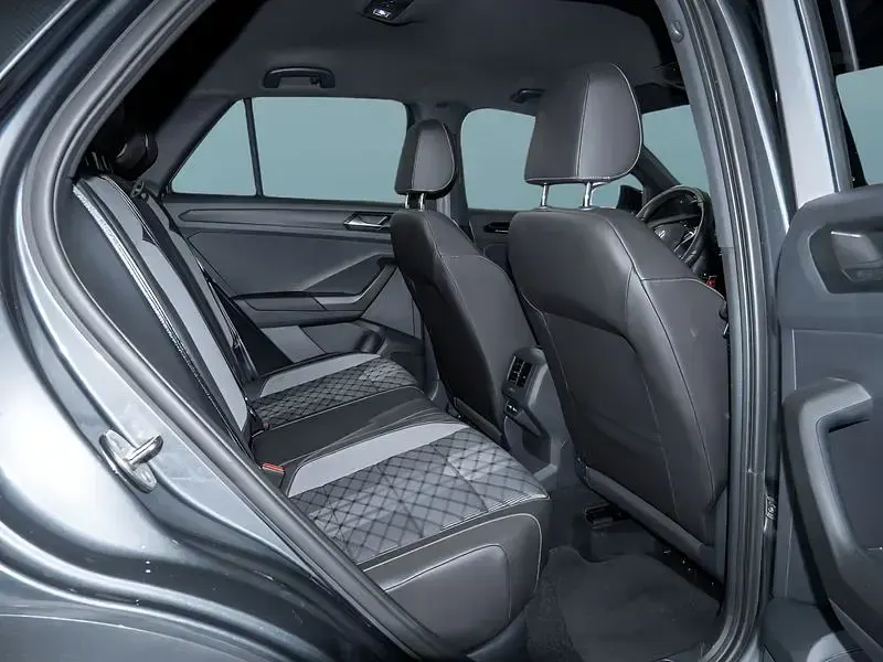 Second-hand VW T-Roc 190 CP (139 kW) 2023 Gri SUV