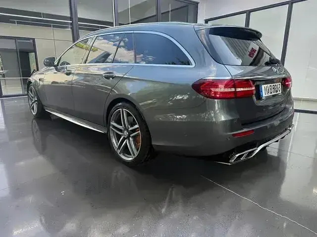 Gebraucht Mercedes E63S AMG AMG 612 PS (450 kW) 2019 Grau Limousine