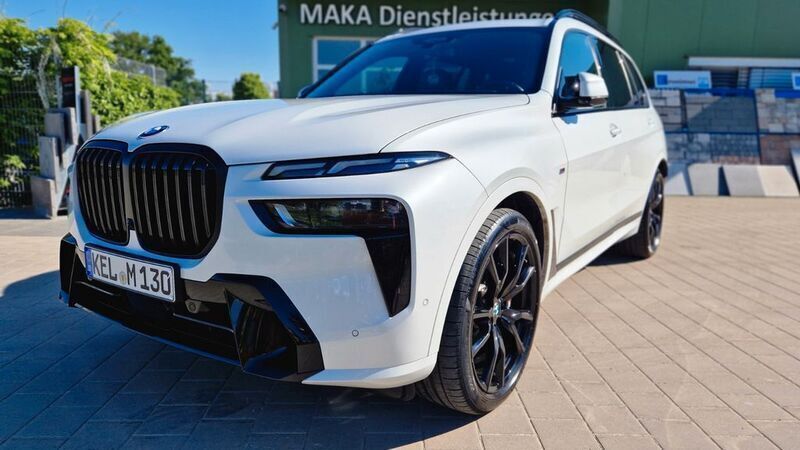 Weiß Gebraucht 2023 BMW X7 Performance SUV | 91.490 € (Fairer Preis) - Bild 1/4