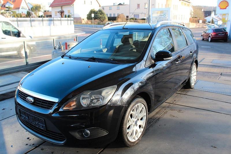 Gebraucht Ford Focus 125 PS (91 kW) 2010 Schwarz Kombi