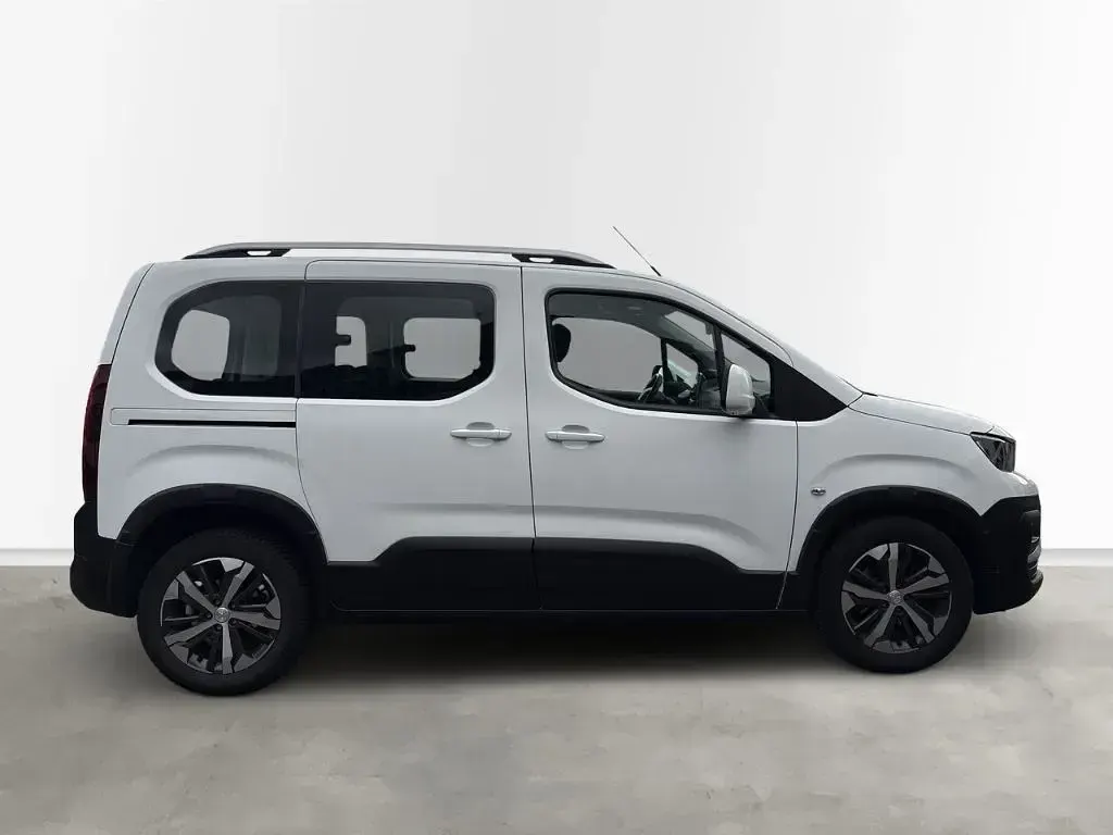 Gebraucht Peugeot Rifter Active 131 PS (96 kW) 2019 Weiß Van / Kleinbus