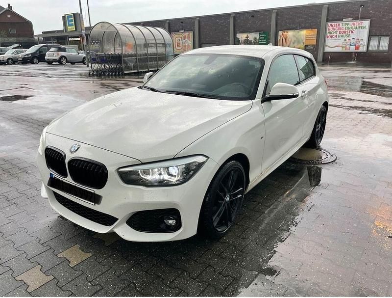 Gebraucht BMW 118 M Sport 136 PS (100 kW) 2017 Weiß Kleinwagen