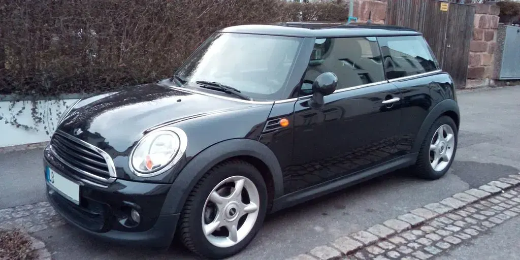 Usata Mini ONE 98 CV (72 kW) 2012 Nero Utilitaria