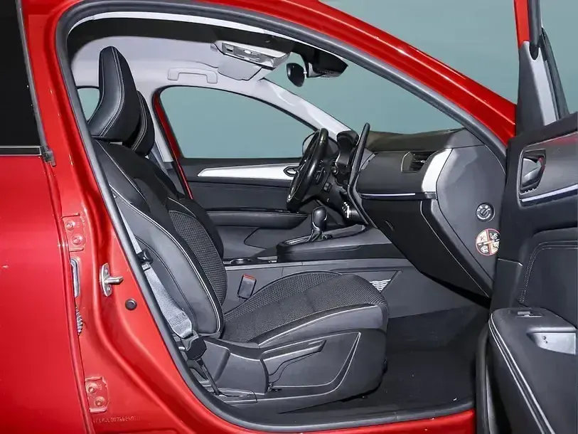 Gebraucht Renault Arkana 140 PS (102 kW) 2021 Rot SUV