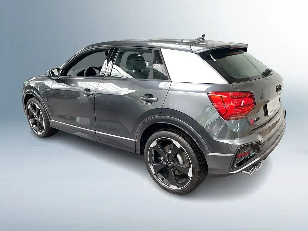 Gebraucht Audi SQ2 S-Line 300 PS (220 kW) 2024 Daytonagrau perleffekt SUV