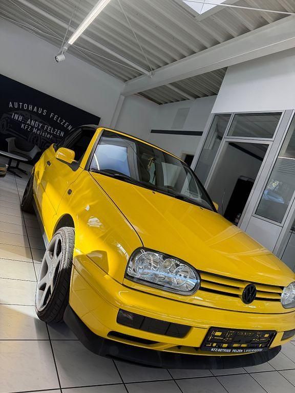 Gelb Gebraucht 1996 VW Golf Cabriolet Cabrio | 2.777 € (Etwas zu teuer) - Bild 1/4