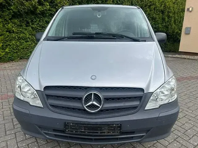 Używany Mercedes Vito 163 KM (119 kW) 2014 Srebrny Van