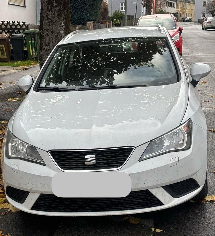 Weiß Gebraucht 2013 Seat Ibiza ST Style Kombi | 3.800 € (Guter Preis) - Bild 1/4