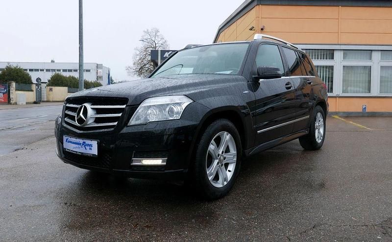 Schwarz Gebraucht 2012 Mercedes GLK350 SUV | 13.900 € (Fairer Preis) - Bild 1/4