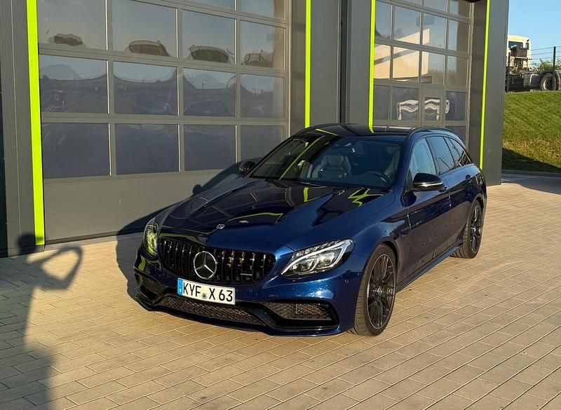 Blau Gebraucht 2017 Mercedes C63 AMG AMG Kombi | 42.000 € - Bild 1/4
