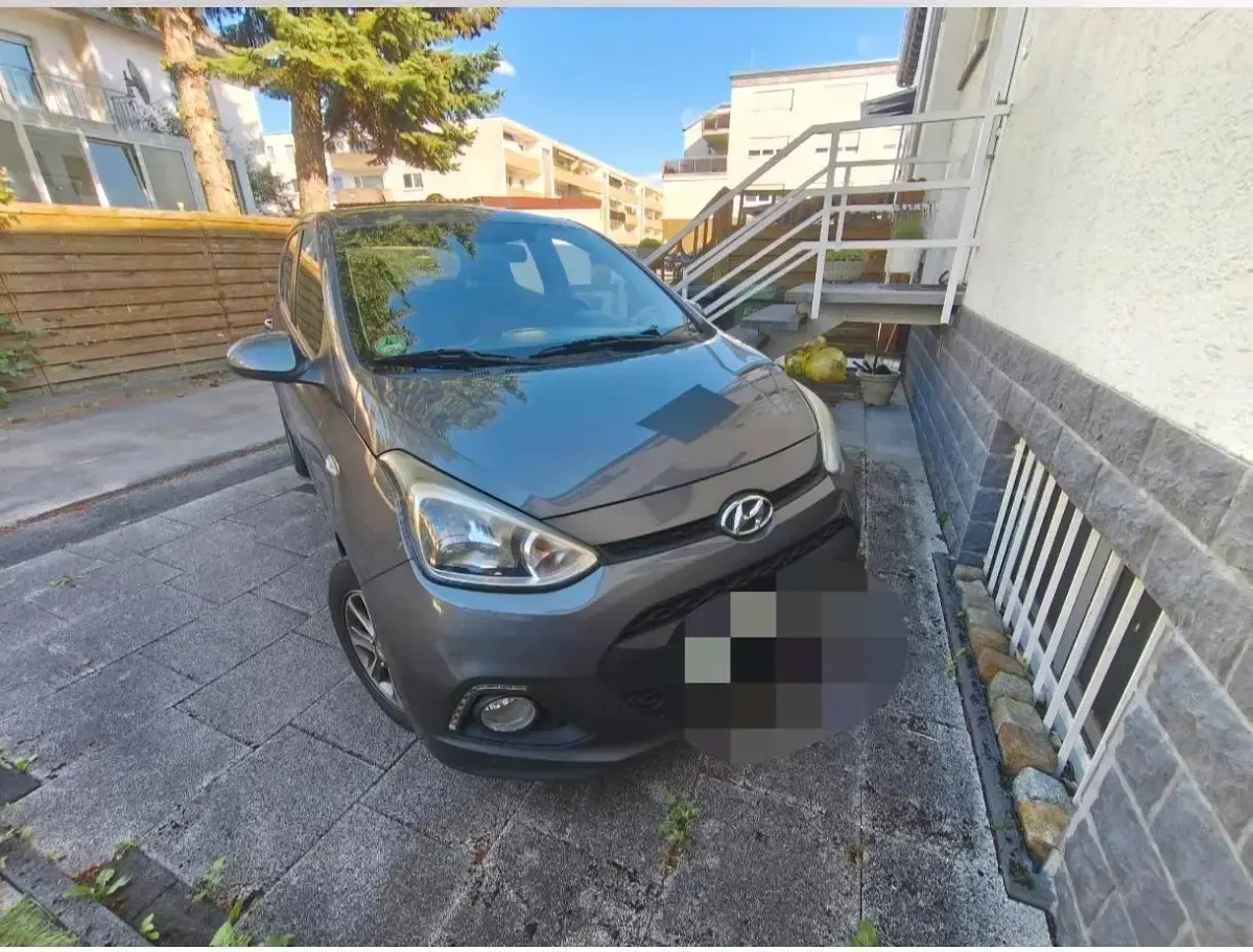 Gebraucht Hyundai i10 67 PS (49 kW) 2015 Grau Kleinwagen