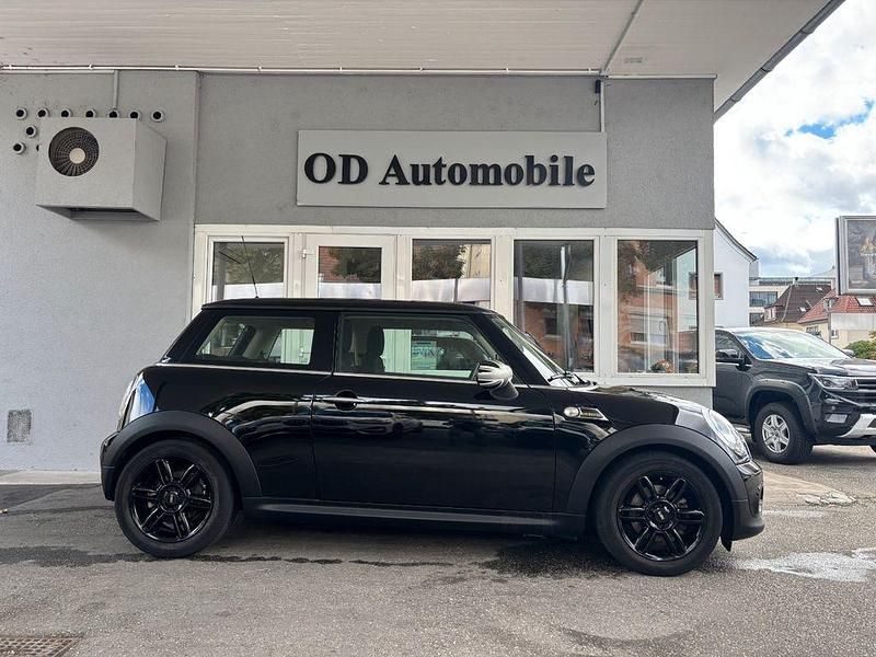 Schwarz Gebraucht 2013 Mini ONE Kleinwagen | 7.450 € (Teuer) - Bild 1/4