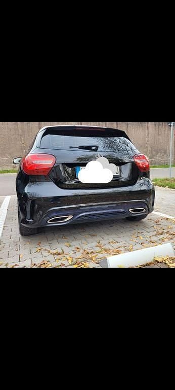 Gebraucht Mercedes A180 AMG line 122 PS (89 kW) 2017 Schwarz Limousine