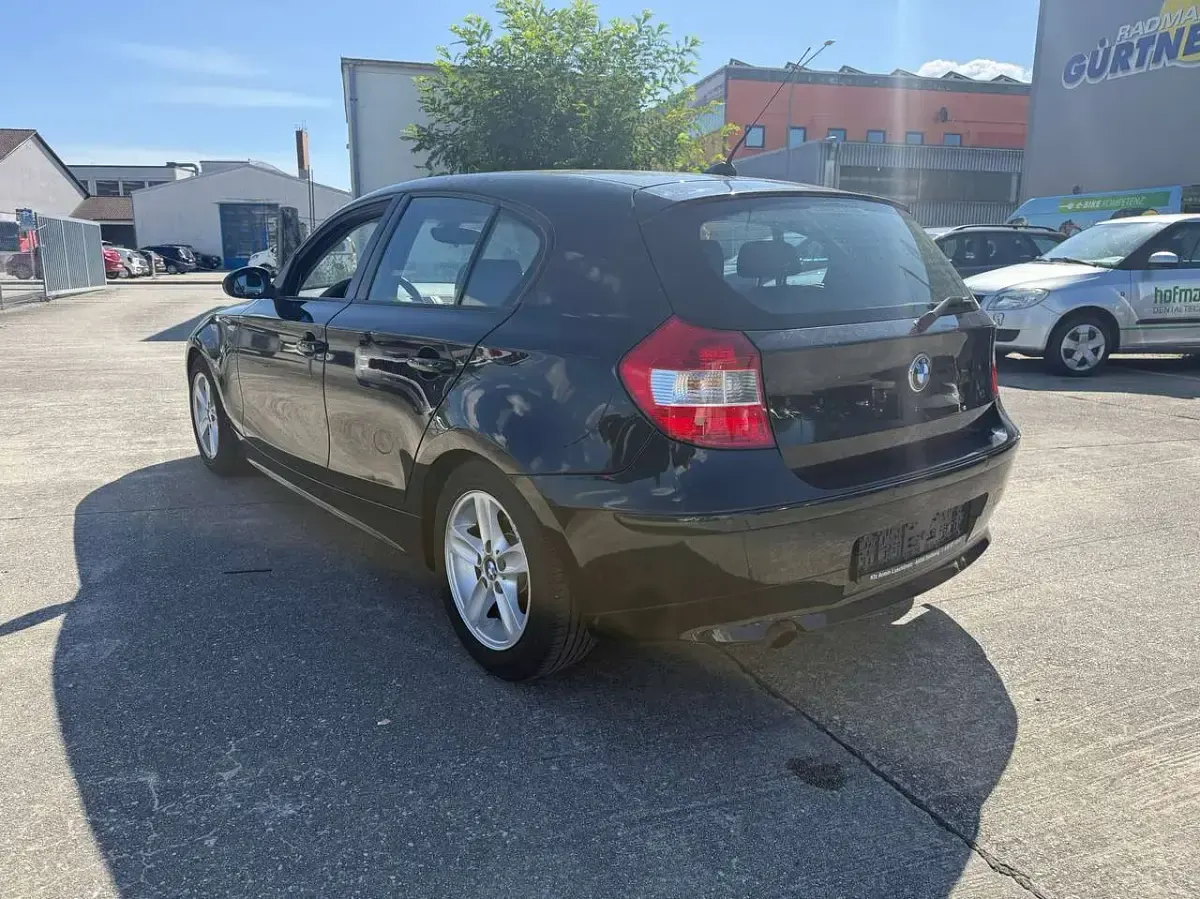 Gebraucht BMW 116 116 PS (85 kW) 2005 Schwarz ii Kleinwagen
