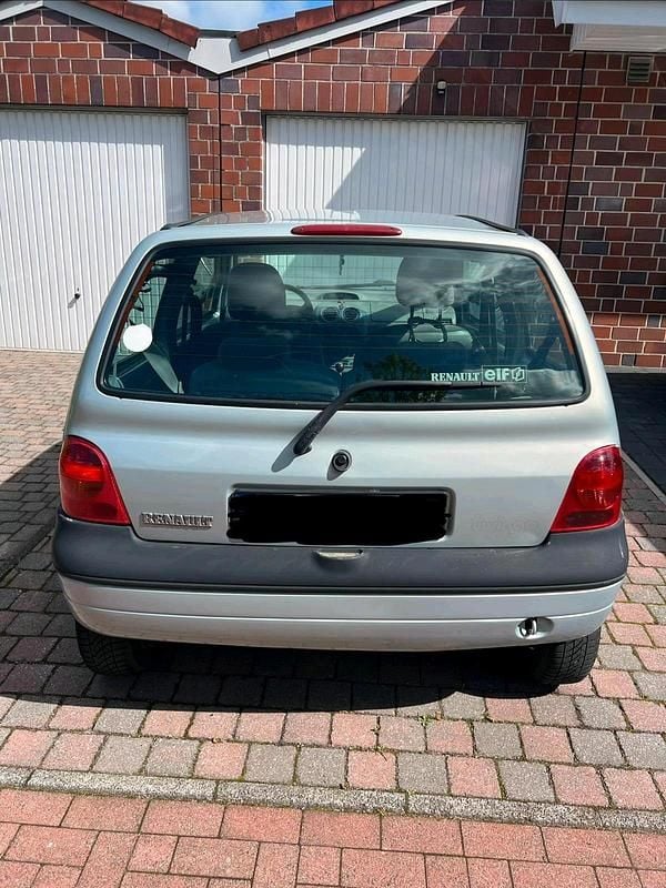 Second-hand Renault Twingo 75 CP (55 kW) 2001 Gri Hatchback