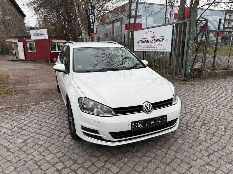 Gebraucht VW Golf VII Allstar 110 PS (80 kW) 2017 Weiß Kombi