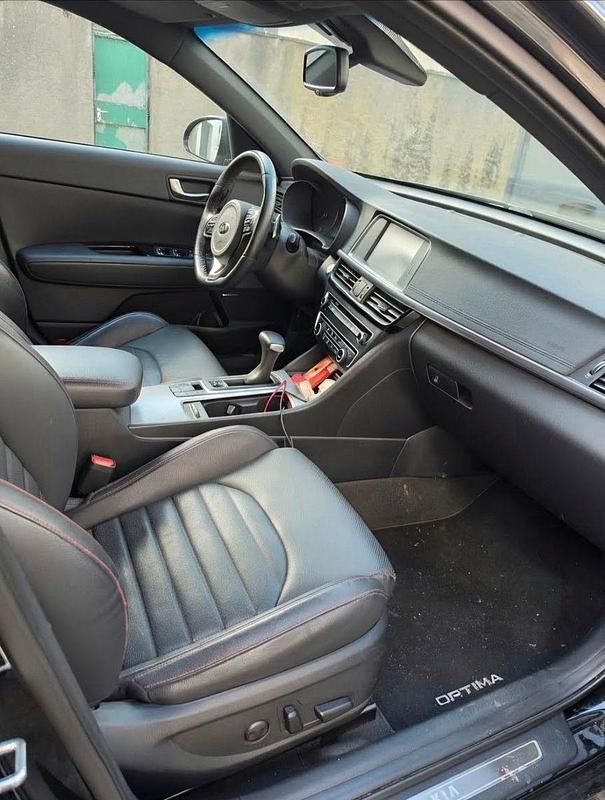 Gebraucht Kia Optima GT 245 PS (180 kW) 2017 Schwarz Kombi