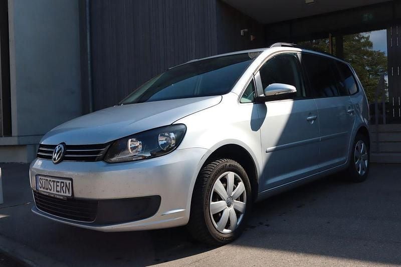 Gebraucht VW Touran Comfortline 140 PS (102 kW) 2011 Silber Van / Kleinbus