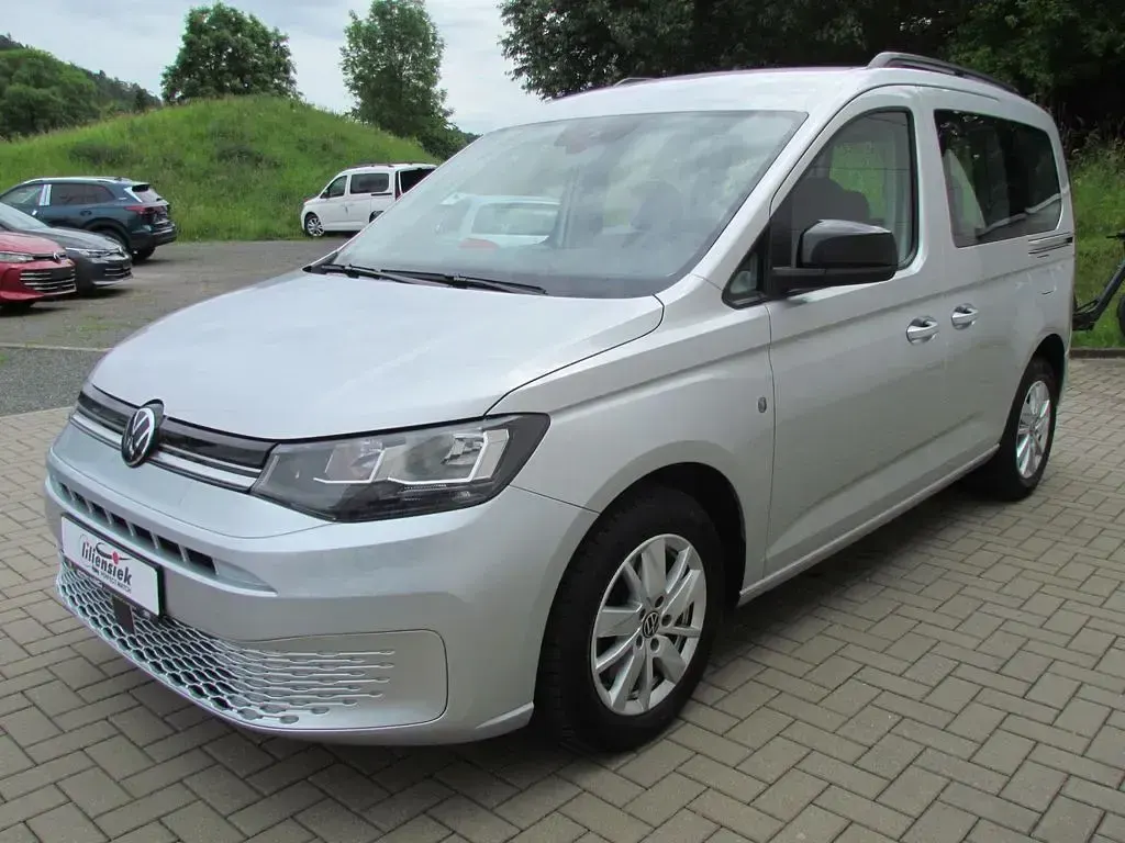 Gebraucht VW Caddy Life 122 PS (89 kW) 2023 Silber Van / Kleinbus