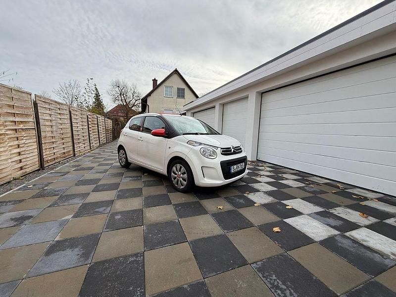 Weiß Gebraucht 2016 Citroën C1 Feel Kleinwagen | 5.800 € (Guter Preis) - Bild 1/4