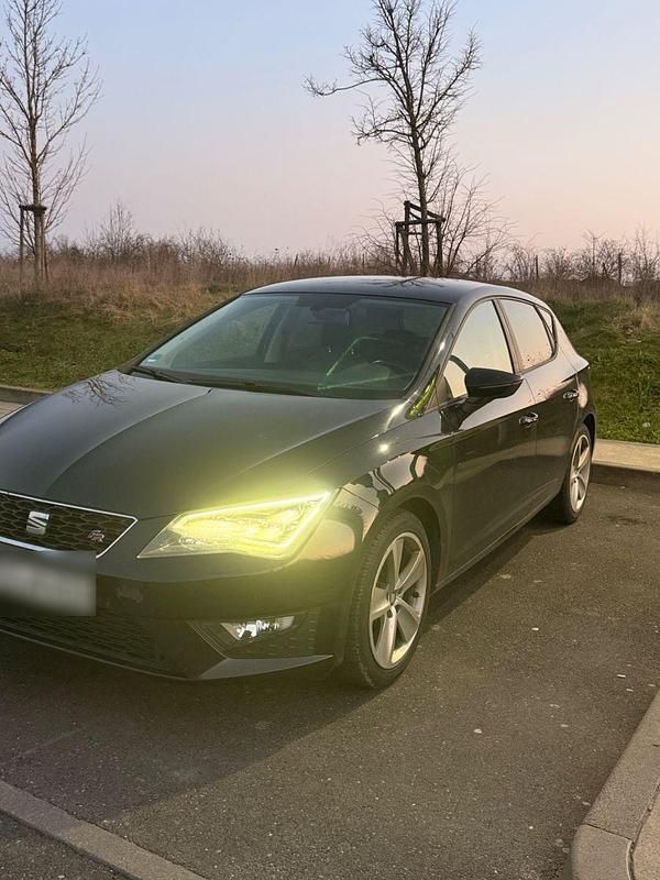 Gebraucht Seat Leon FR 150 PS (110 kW) 2015 Schwarz Limousine