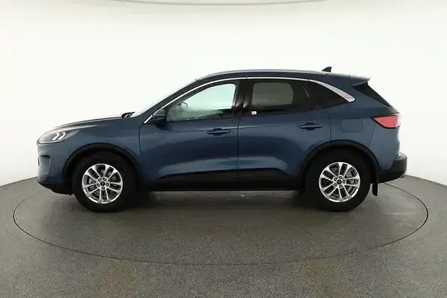 Używany Ford Kuga Titanium X 120 KM (88 kW) 2022 Niebieski SUV
