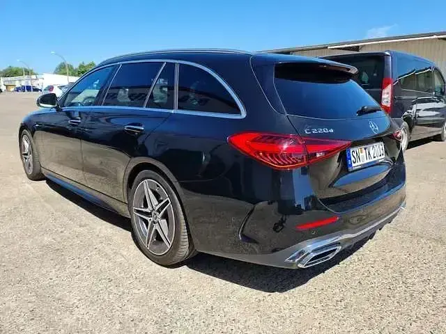Gebraucht Mercedes C220 AMG line 200 PS (147 kW) 2022 Obsidianschwarz  metalliclack Kombi