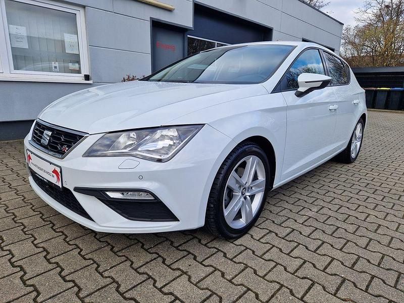 Second-hand Seat Leon FR 150 CP (110 kW) 2018 Alb Berlinǎ