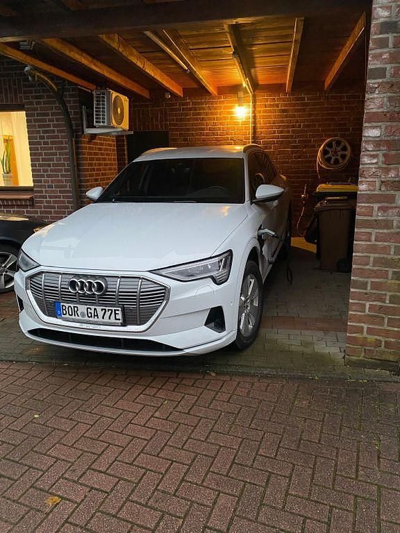 Gebraucht Audi e-tron S-Line 230 kW (313 PS) 2020 Weiß SUV