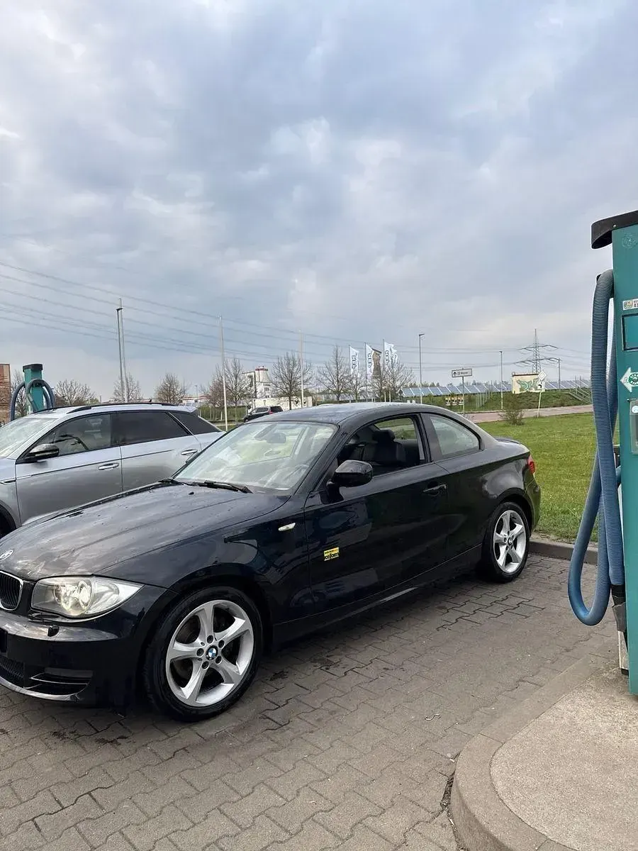 Gebraucht BMW 120 Coupé 177 PS (130 kW) 2010 Schwarz Coupé
