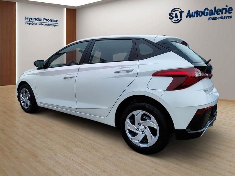 Neu Hyundai i20 Select 90 PS (66 kW) 2026 Weiß Kleinwagen