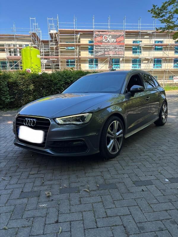 Grau Gebraucht 2013 Audi A3 S-Line Kleinwagen | 14.500 € (Fairer Preis) - Bild 1/4
