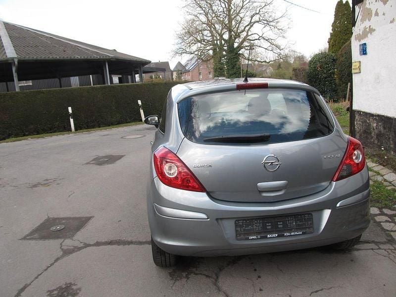 Gebraucht Opel Corsa 69 PS (50 kW) 2012 Grau Kleinwagen