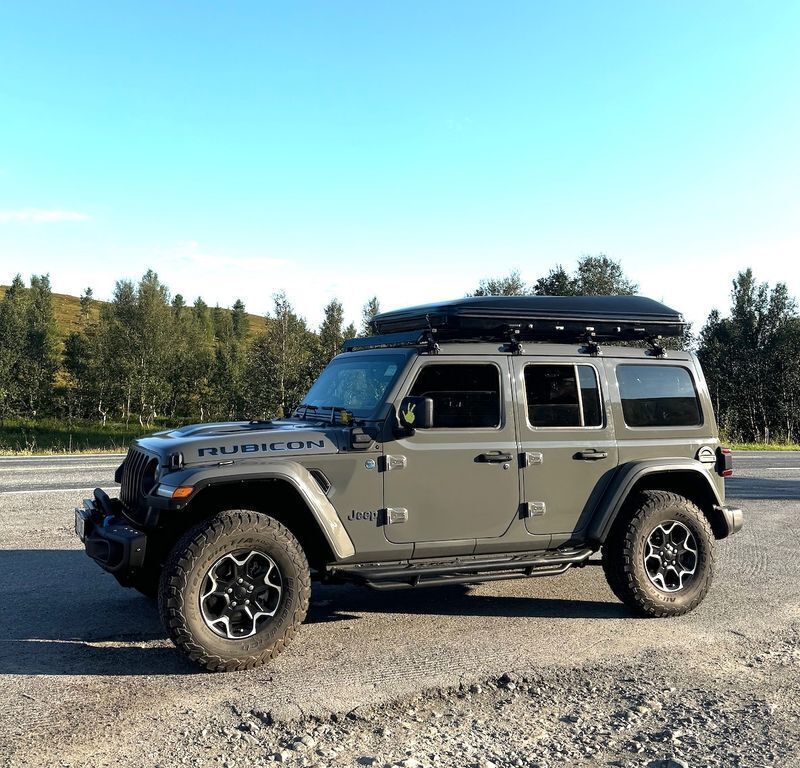Grau Gebraucht 2022 Jeep Wrangler Rubicon SUV | 54.900 € - Bild 1/4