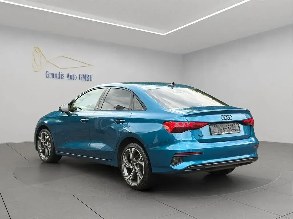 Gebraucht Audi A3 Advanced 110 PS (80 kW) 2023 Blau Limousine