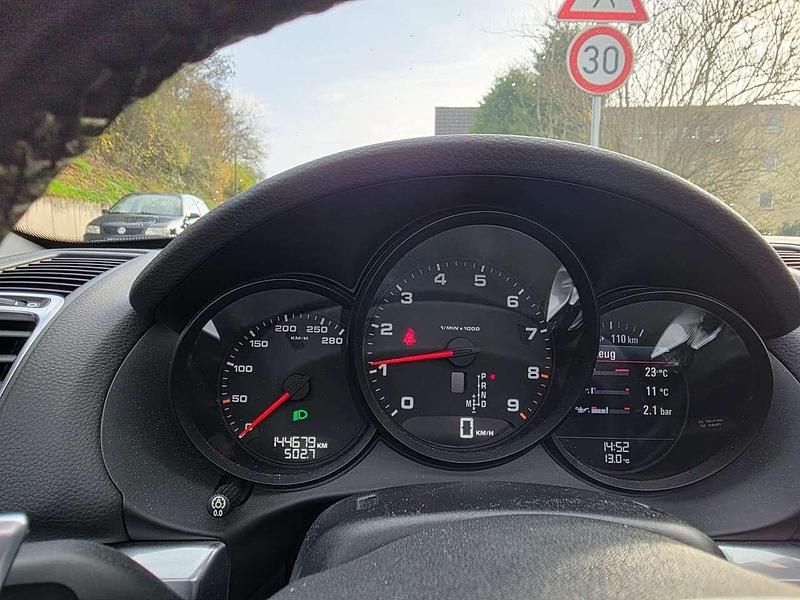 Gebraucht Porsche Boxster 265 PS (194 kW) 2012 Schwarz Cabrio